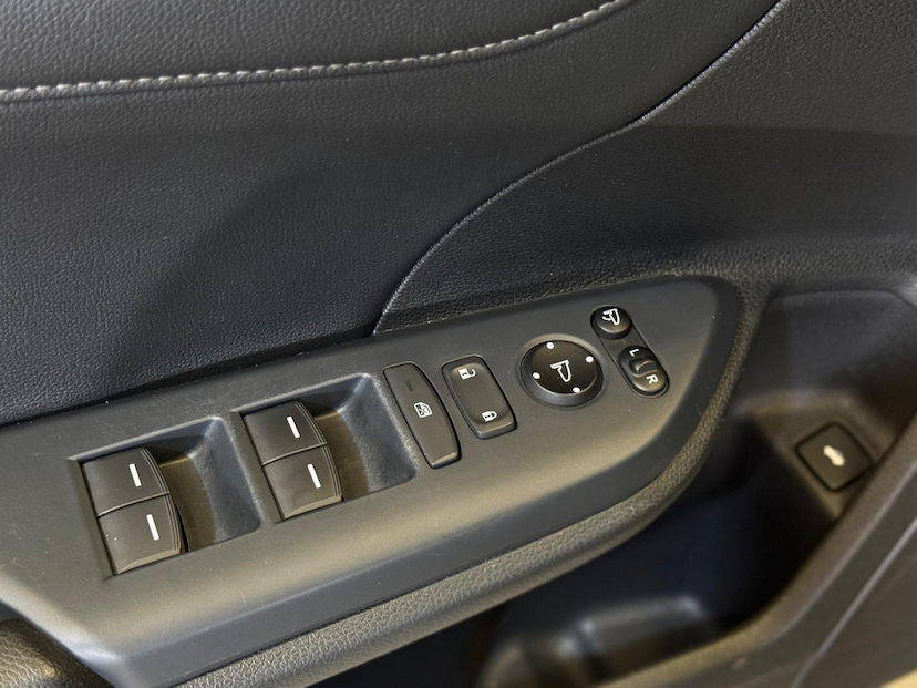 Foto do veículo HONDA CIVIC  TOURING CVT 2019 63.800 KM 139.900,00