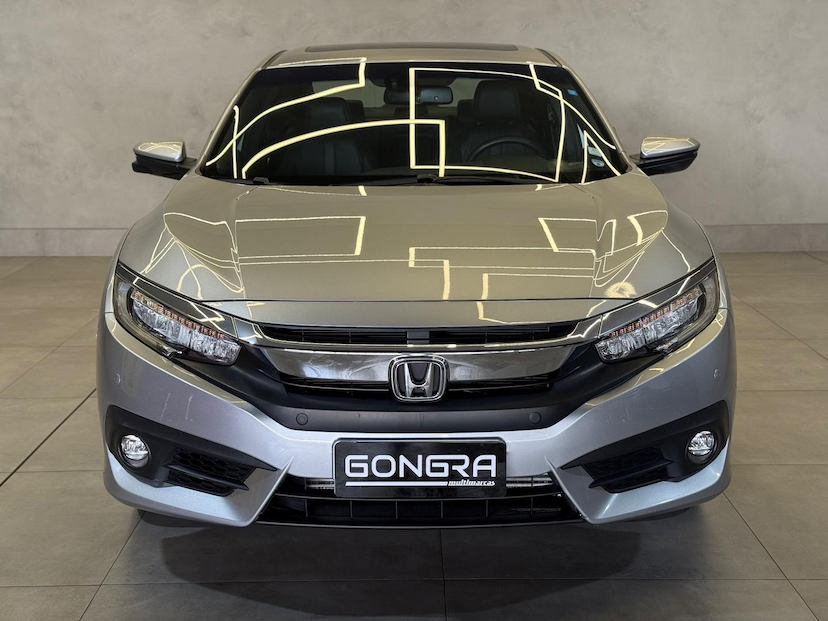 Foto do veículo HONDA CIVIC  TOURING CVT 2019 63.800 KM 139.900,00