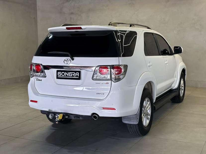 Foto do veículo TOYOTA HILUX SW4 SRV4X4 2015 162.500 KM 158.900,00