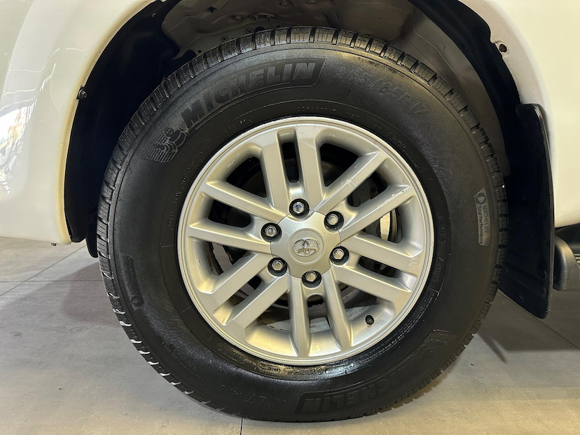 Foto do veículo TOYOTA HILUX SW4 SRV4X4 2015 162.500 KM 158.900,00