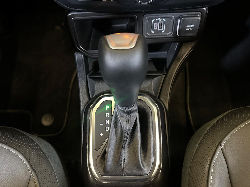 Foto do veículo JEEP RENEGADE  LONGITUDE T270 1.3 TB 4X2 FLEX AUT 2024 15.012 KM 119.900,00