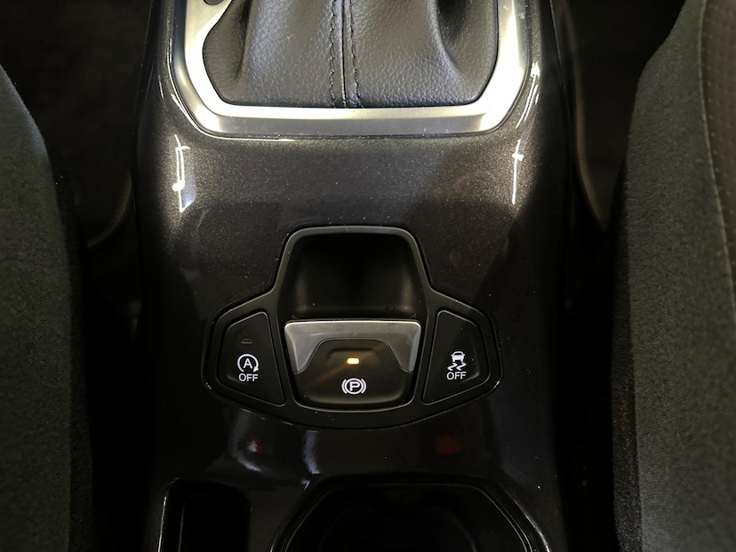 Foto do veículo JEEP RENEGADE  LONGITUDE T270 1.3 TB 4X2 FLEX AUT 2024 15.012 KM 119.900,00