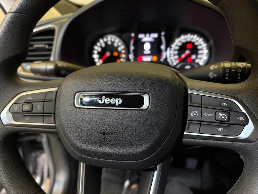 Foto do veículo JEEP RENEGADE  1.3 TURBO 2024 18.374 KM 108.900,00