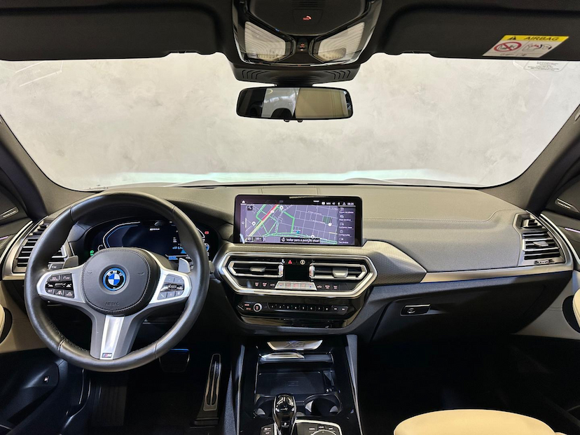 Foto do veículo BMW X3  XDRIVE30E 2024 14.605 KM 365.900,00