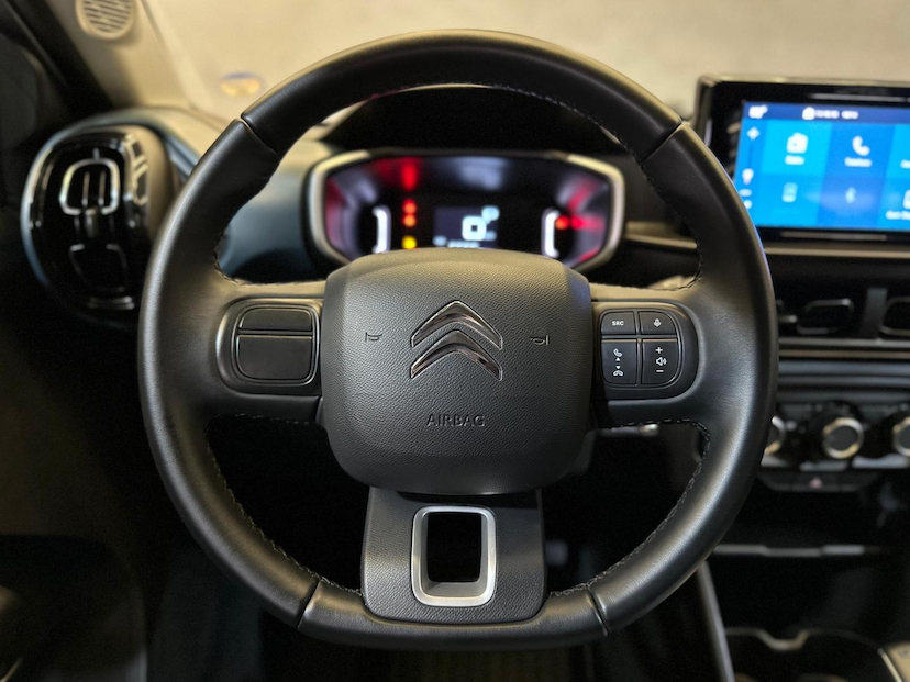 Foto do veículo CITROËN C3  YOU! 1.0 FLEX TURBO 200 AUT. 2025 5.749 KM 92.900,00