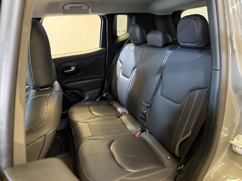 Foto do veículo JEEP RENEGADE  LGTD T270 2024 11.700 KM 122.900,00