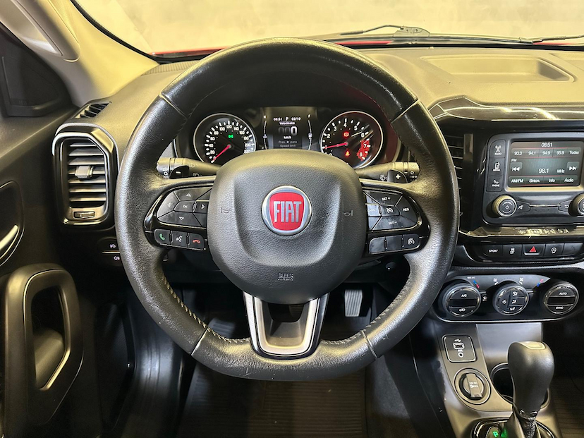 Foto do veículo FIAT TORO  FREEDOM AT9 2017 58.377 KM 87.900,00