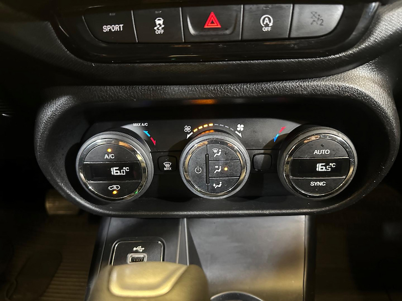 Foto do veículo FIAT TORO  FREEDOM AT9 2017 58.377 KM 87.900,00