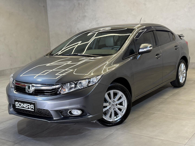 Foto do veículo HONDA CIVIC  LXR 2014 116.418 KM 77.900,00