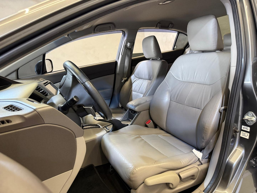 Foto do veículo HONDA CIVIC  LXR 2014 116.418 KM 77.900,00