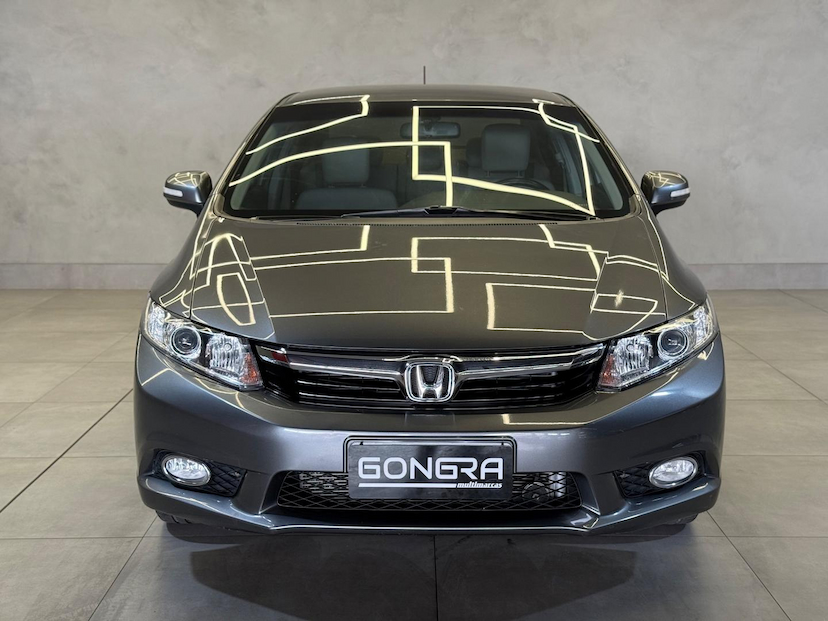 Foto do veículo HONDA CIVIC  LXR 2014 116.418 KM 77.900,00