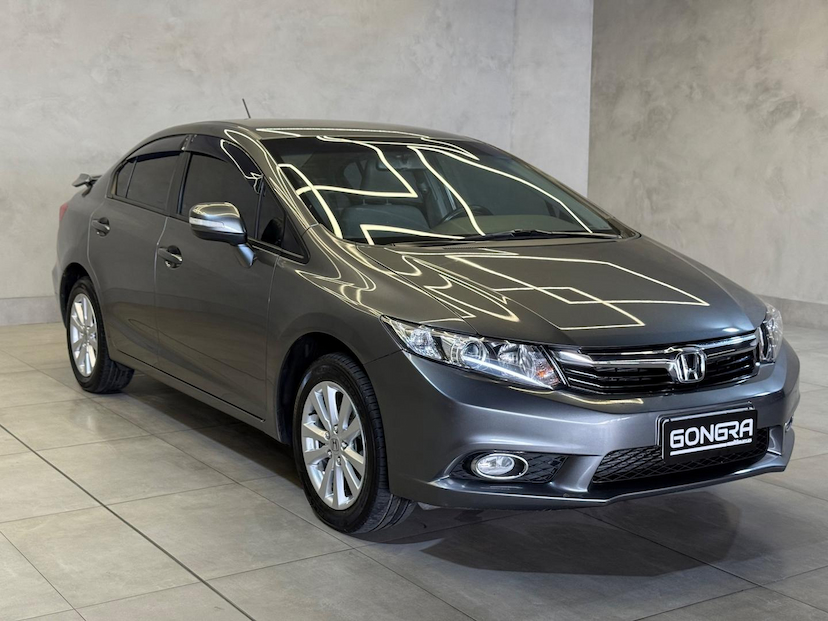 Foto do veículo HONDA CIVIC  LXR 2014 116.418 KM 77.900,00