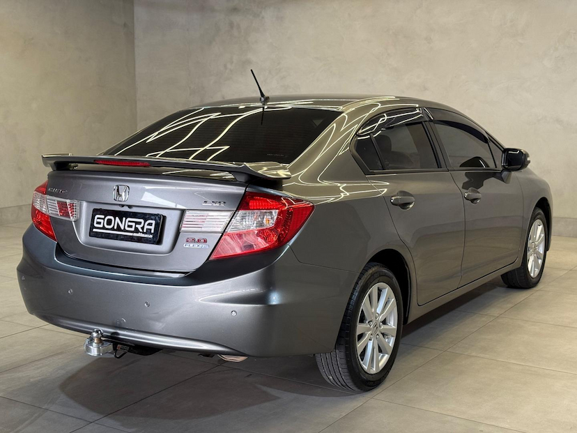 Foto do veículo HONDA CIVIC  LXR 2014 116.418 KM 77.900,00