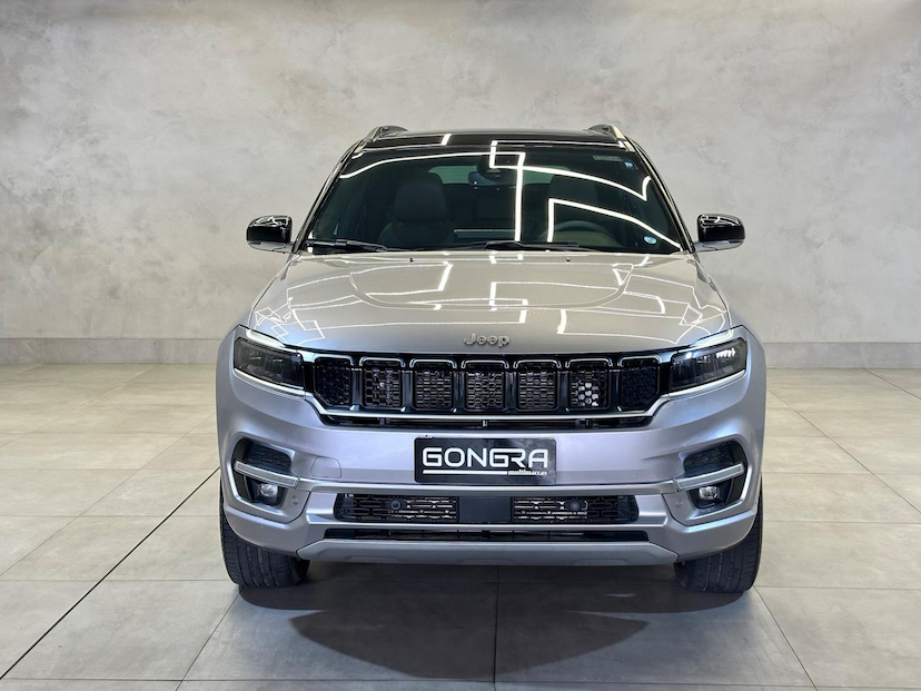 Foto do veículo JEEP COMMANDER  OVERLAND TD380 4X4 TURBO DIESEL 2022 23.580 KM 194.900,00
