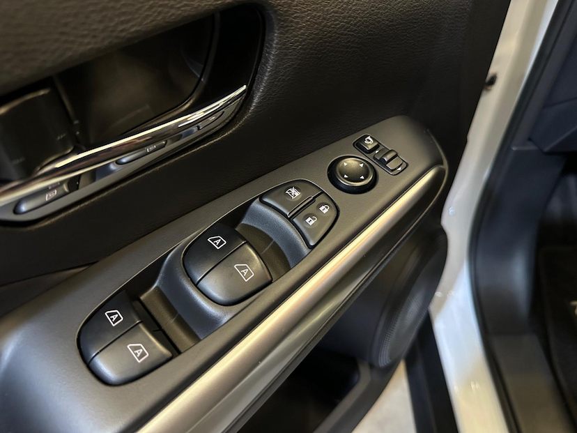 Foto do veículo NISSAN KICKS  EXCLUSIVE 1.6 16V FLEX AUT. 2024 15.052 KM 122.900,00