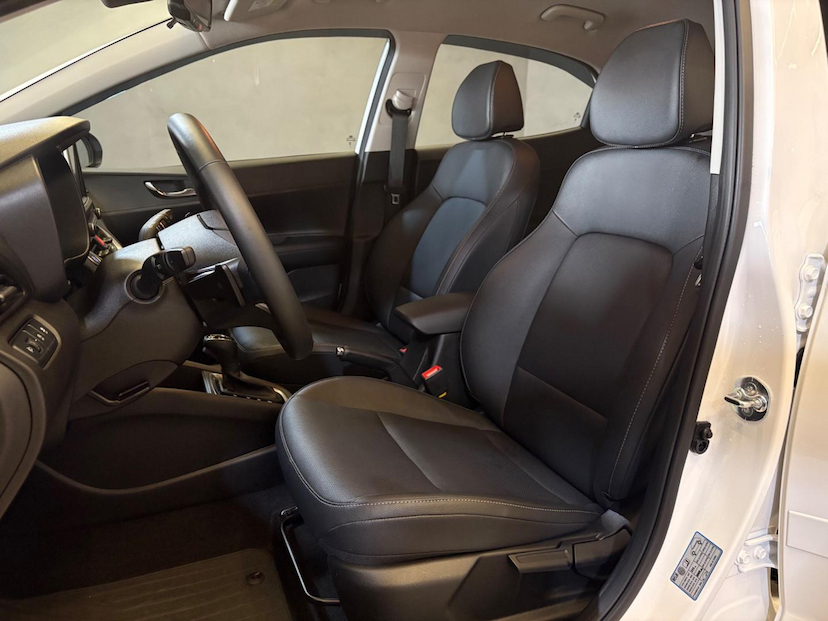 Foto do veículo HYUNDAI HB20  1.0 TGDI AT PLATINUM 2025 2.718 KM 104.900,00