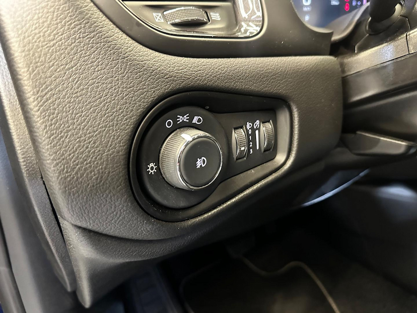 Foto do veículo JEEP RENEGADE  LGTD T270 2022 10.000 KM 109.900,00