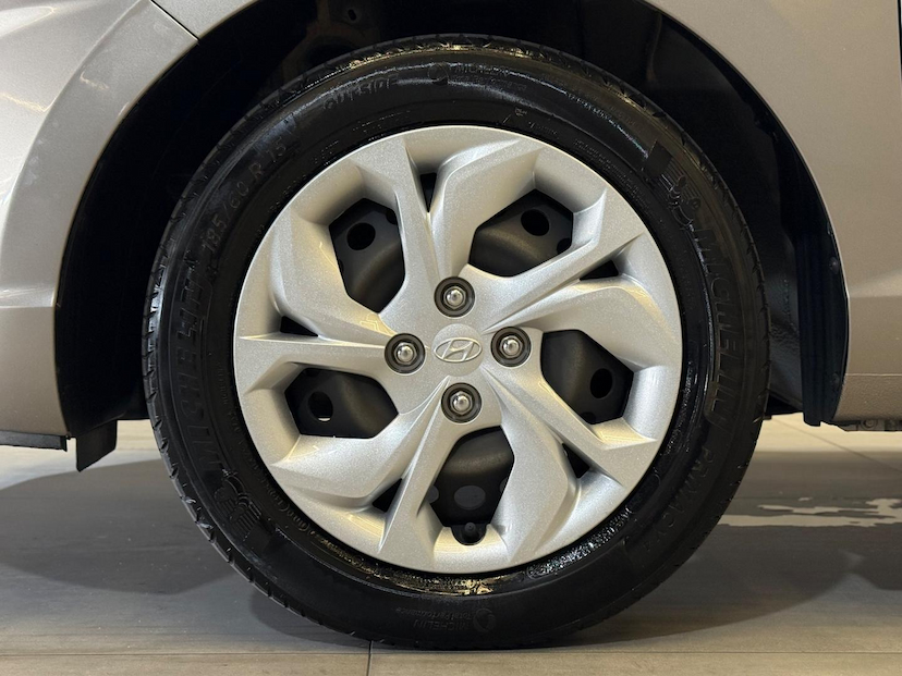 Foto do veículo HYUNDAI HB20  1.0 12V 4P FLEX VISION 2022 57.736 KM 64.900,00