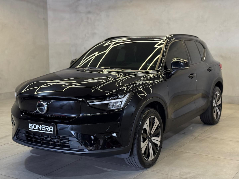 Foto do veículo VOLVO XC40 XC 40 RECHARGE PLUS (ELÉTRICO) 2023 17.702 KM 204.900,00