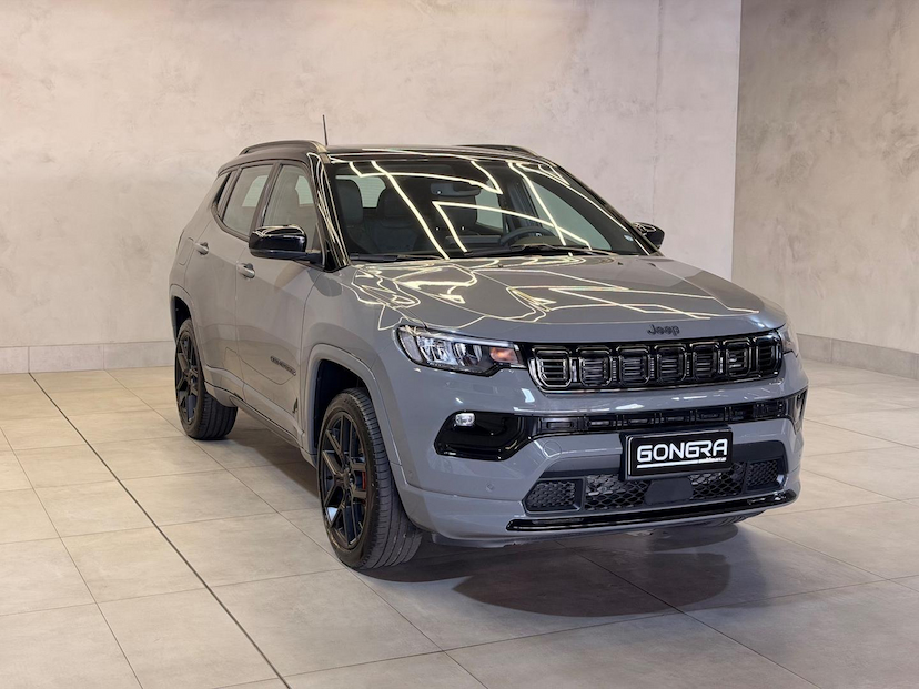 Foto do veículo JEEP COMPASS  BLACK HURRICANE 2.0 4X4 TB AUT 2025 15.882 KM 199.900,00