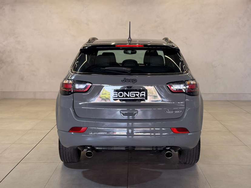 Foto do veículo JEEP COMPASS  BLACK HURRICANE 2.0 4X4 TB AUT 2025 15.882 KM 199.900,00