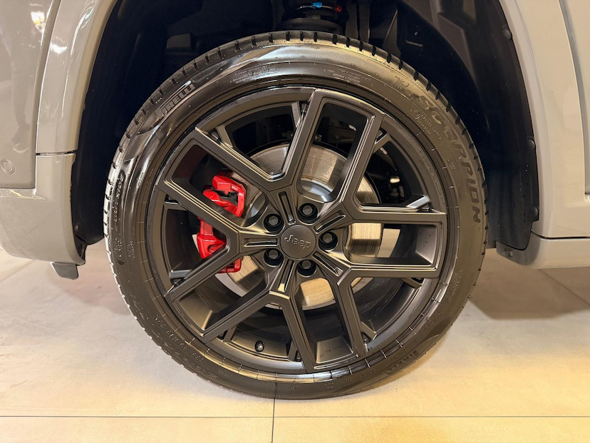 Foto do veículo JEEP COMPASS  BLACK HURRICANE 2.0 4X4 TB AUT 2025 15.882 KM 199.900,00