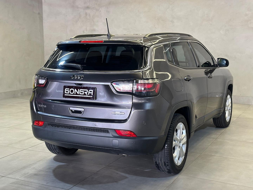 Foto do veículo JEEP COMPASS  LONGITUDE TF 2022 30.700 KM 125.900,00