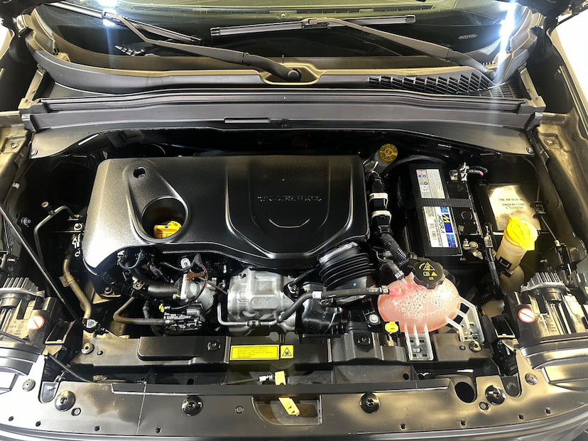 Foto do veículo JEEP RENEGADE  S T2704X4 2023 29.110 KM 122.900,00