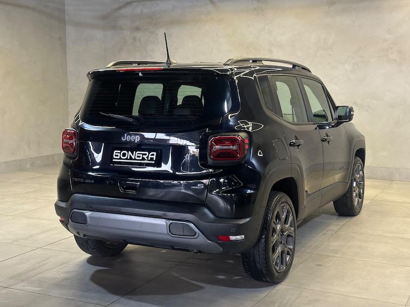 Foto do veículo JEEP RENEGADE  S T2704X4 2023 29.110 KM 122.900,00