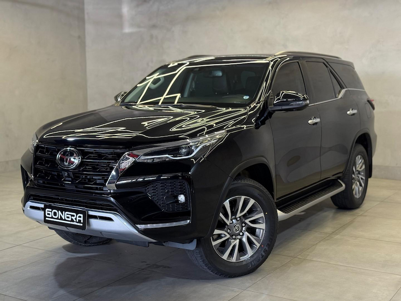Foto do veículo TOYOTA HILUX  SW4 2.8 SRX 4X4 16V TURBO INTERCOOLER DIESEL 4P 2022 46.487 KM 309.900,00