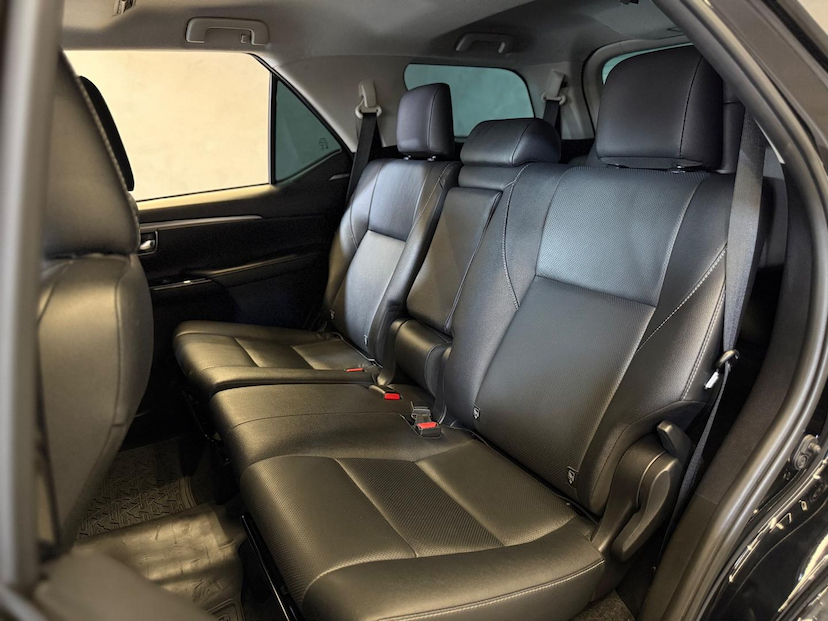 Foto do veículo TOYOTA HILUX  SW4 2.8 SRX 4X4 16V TURBO INTERCOOLER DIESEL 4P 2022 46.487 KM 309.900,00
