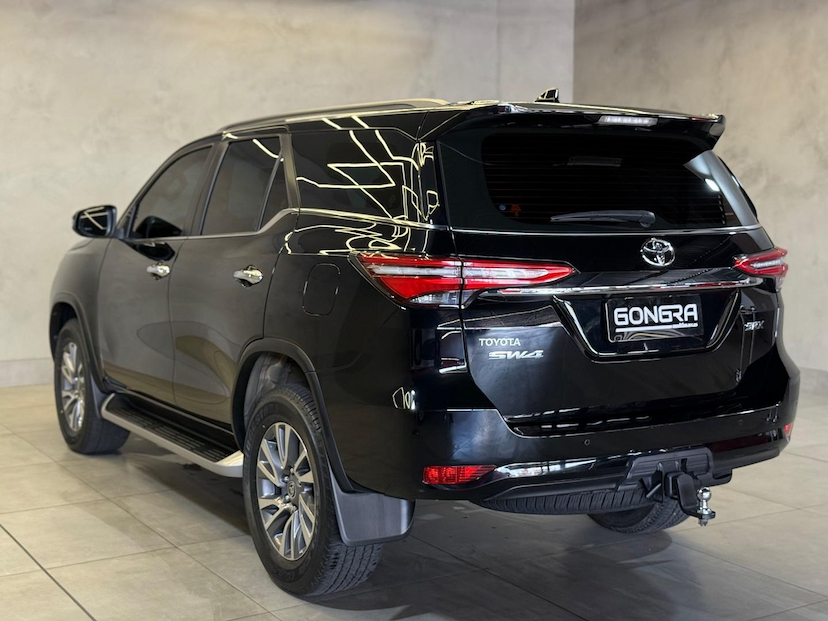 Foto do veículo TOYOTA HILUX  SW4 2.8 SRX 4X4 16V TURBO INTERCOOLER DIESEL 4P 2022 46.487 KM 309.900,00