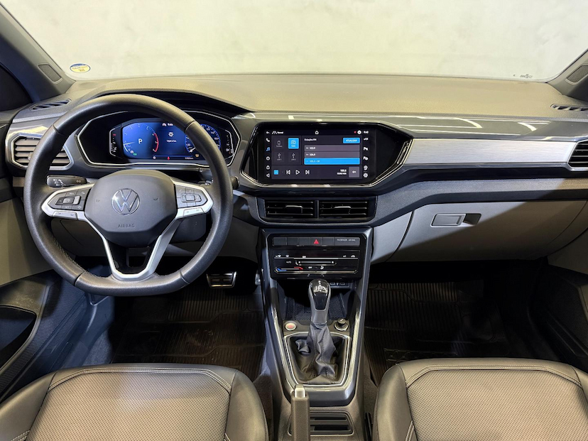 Foto do veículo VOLKSWAGEN T-CROSS T CROSS HL TSI 2024 32.783 KM 135.900,00