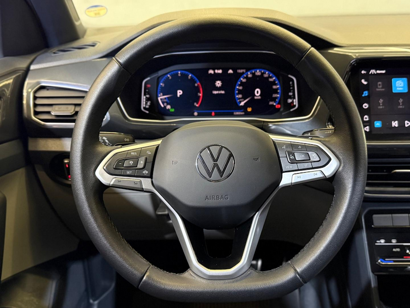 Foto do veículo VOLKSWAGEN T-CROSS T CROSS HL TSI 2024 32.783 KM 135.900,00