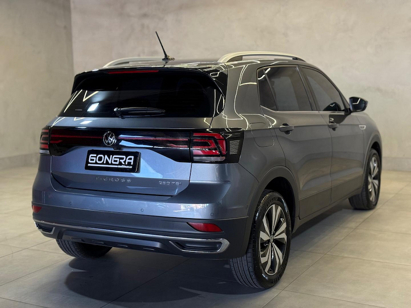 Foto do veículo VOLKSWAGEN T-CROSS T CROSS HL TSI 2024 32.783 KM 135.900,00