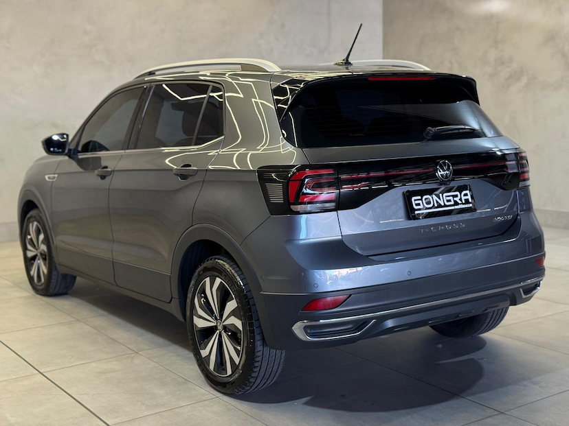 Foto do veículo VOLKSWAGEN T-CROSS T CROSS HL TSI 2024 32.783 KM 135.900,00