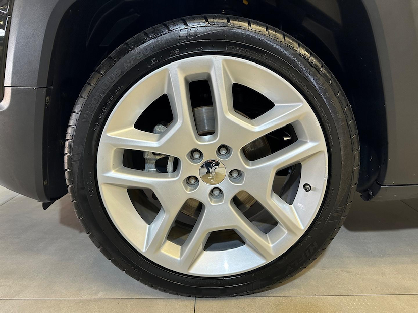 Foto do veículo JEEP RENEGADE  1.8 16V FLEX LIMITED 4P AUT 2019 83.700 KM 78.900,00