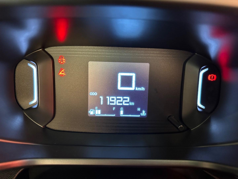 Foto do veículo CITROËN C3  LIVE PK 1.0 2025 11.888 KM 74.900,00