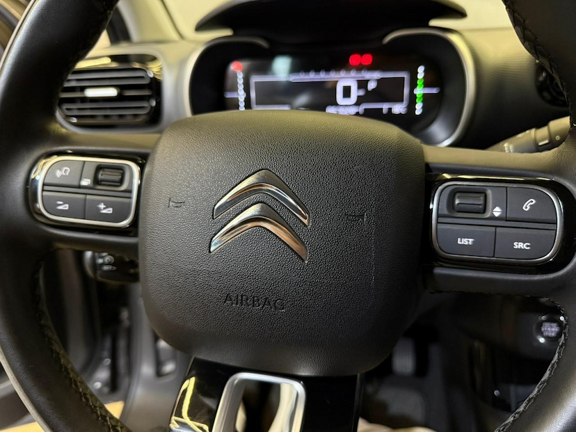 Foto do veículo CITROËN C4 CACTUS C4CACTUS SHINE T 2023 56.972 KM 96.900,00