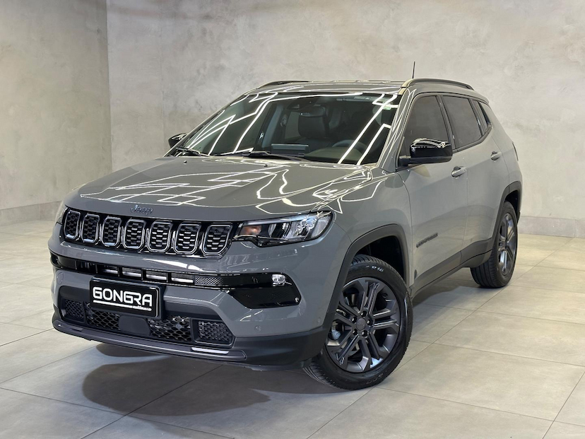 Foto do veículo JEEP COMPASS  LONG. NIG. EAGLE 1.3 4X2 FLEX AUT. 2025 11.200 KM 169.900,00