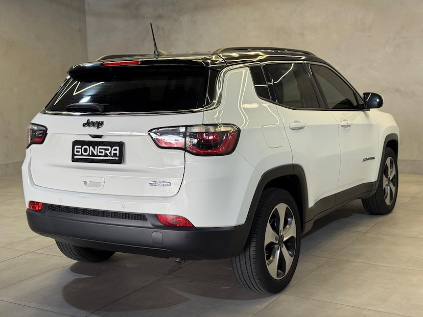Foto do veículo JEEP COMPASS  LONGITUDE F 2018 31.413 KM 95.900,00