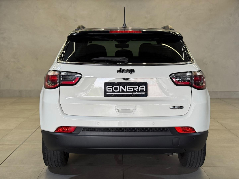 Foto do veículo JEEP COMPASS  LONGITUDE F 2018 31.413 KM 95.900,00
