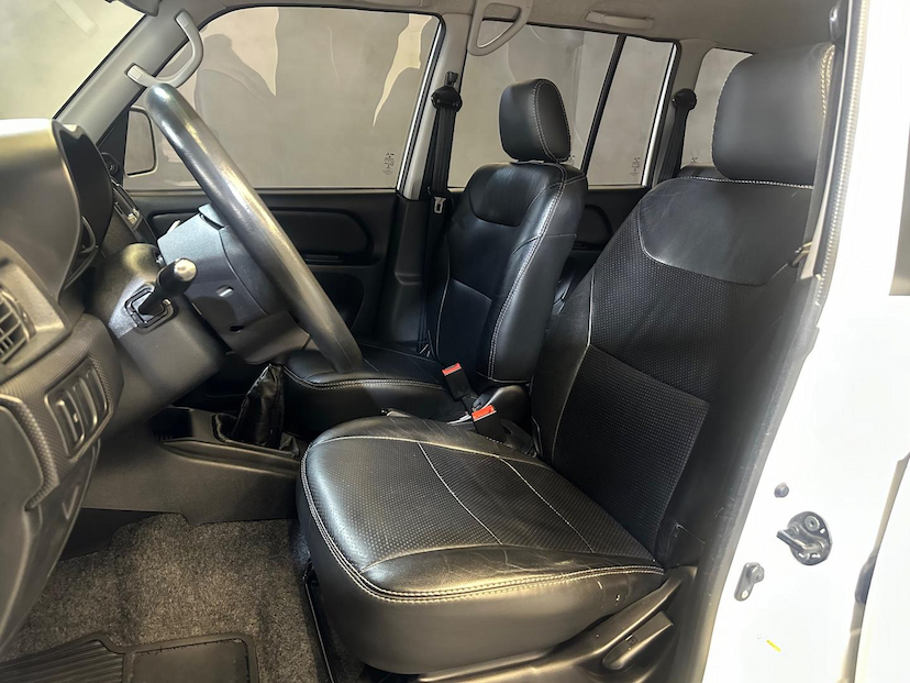 Foto do veículo MITSUBISHI PAJERO TR4  FL 2WD HP 2015 97.000 KM 64.900,00
