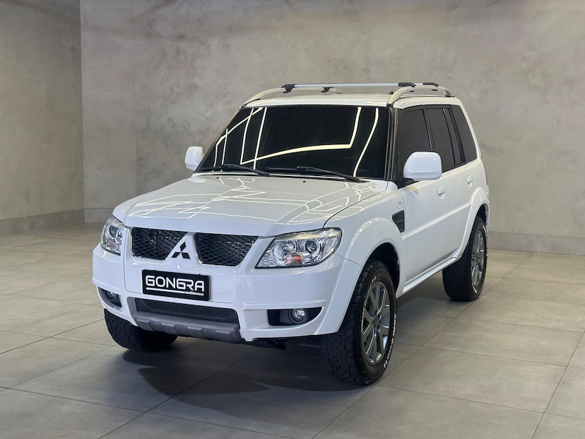 Foto do veículo MITSUBISHI PAJERO TR4  FL 2WD HP 2015 97.000 KM 64.900,00