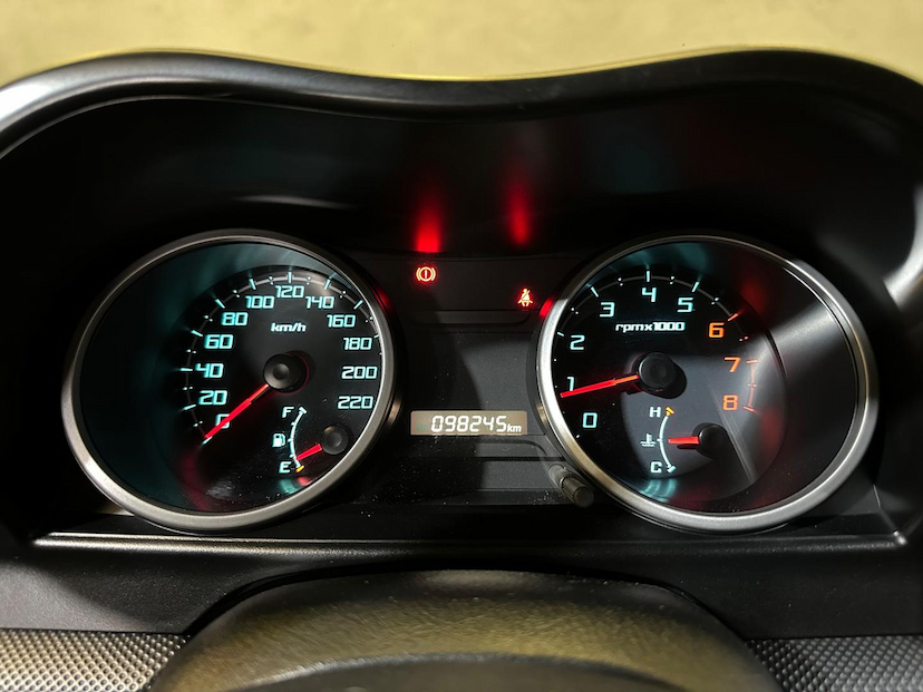 Foto do veículo MITSUBISHI PAJERO TR4  FL 2WD HP 2015 97.000 KM 64.900,00