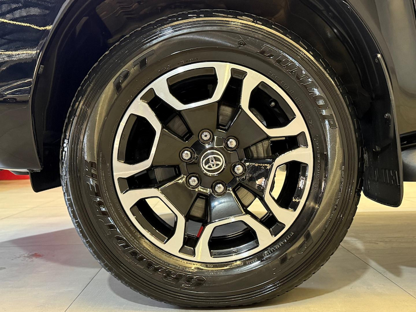 Foto do veículo TOYOTA HILUX  CDSRXA4FD 2022 58.900 KM 253.900,00