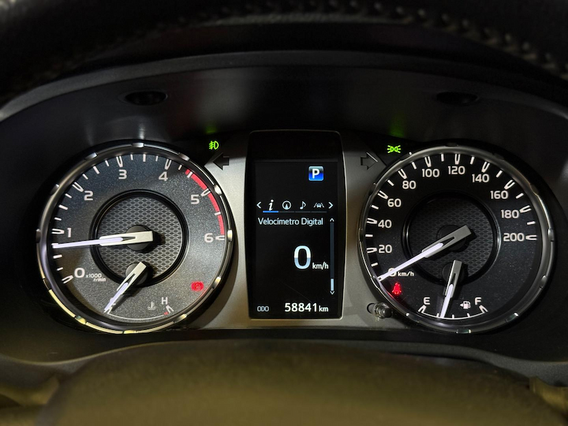 Foto do veículo TOYOTA HILUX  CDSRXA4FD 2022 58.900 KM 253.900,00