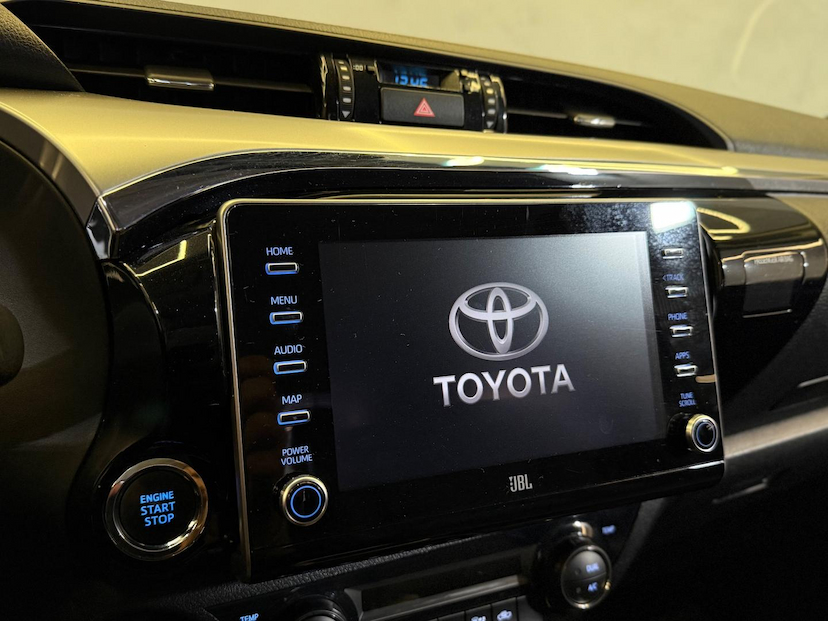 Foto do veículo TOYOTA HILUX  CDSRXA4FD 2022 58.900 KM 253.900,00