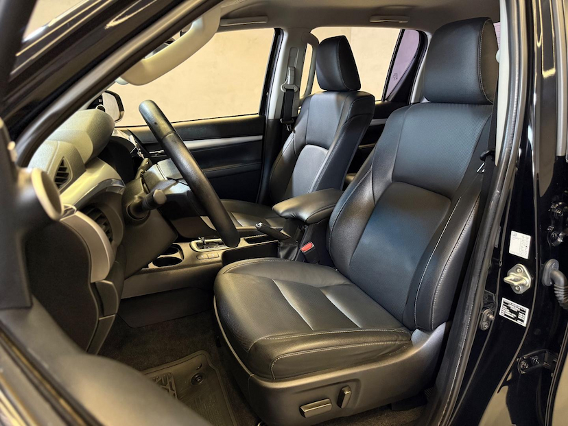 Foto do veículo TOYOTA HILUX  CDSRXA4FD 2022 58.900 KM 253.900,00