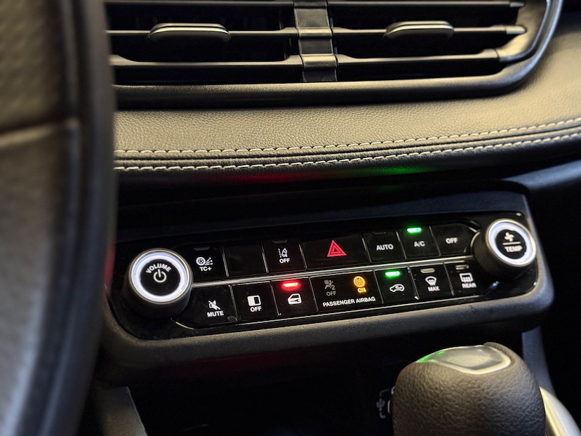 Foto do veículo FIAT FASTBACK  AUDACE 2024 22.085 KM 114.900,00